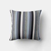 クラシックな灰色および青い縞 クッション (裏面)