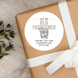 クラシックな白いウィスキーの誕生日デザイン「Call Me Old Fashioned Retro」 ラウンドシール