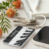 クラシックな白黒キーボード キーホルダー (正面右)