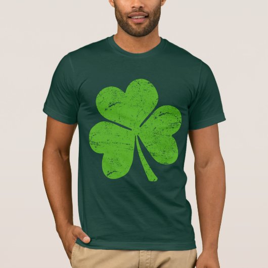 クラシックな緑のアイルランドのシャムロック Tシャツ (正面)