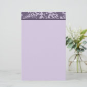 クラシックな花の紫色のペーパー文房具 便箋 (スタンド正面)