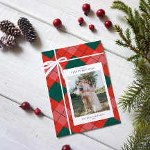 クラシックな赤と緑のチェック柄の家族写真