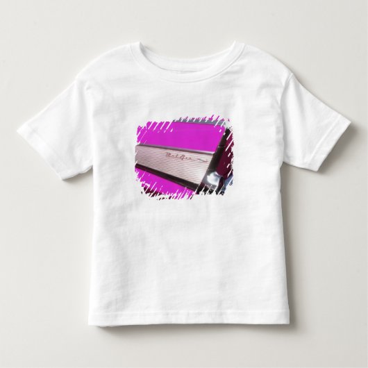 クラシックな車: シボレーBel Air トドラーTシャツ (正面)