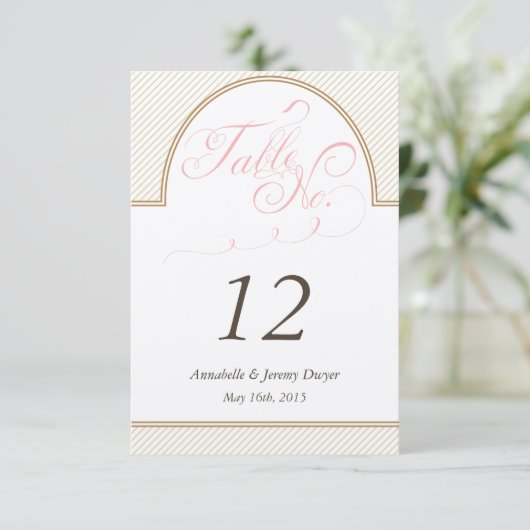 クラシックな金ゴールドのストライプなテーブル数 招待状 (スタンド正面)