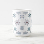 クラシックな雪の結晶のシルエット柄 クリスマス コーヒーマグカップ (中央)