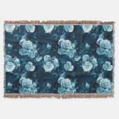 クラシックな青のバラパターン スローブランケット (正面)