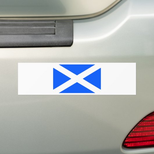 クラシックなsaltireの旗のイメージ バンパーステッカー (車上)