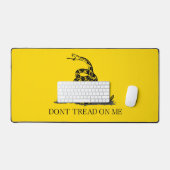 クラシックイエロー ガズデン旗 Don't Tread on Me デスクマット (キーボード&マウス)