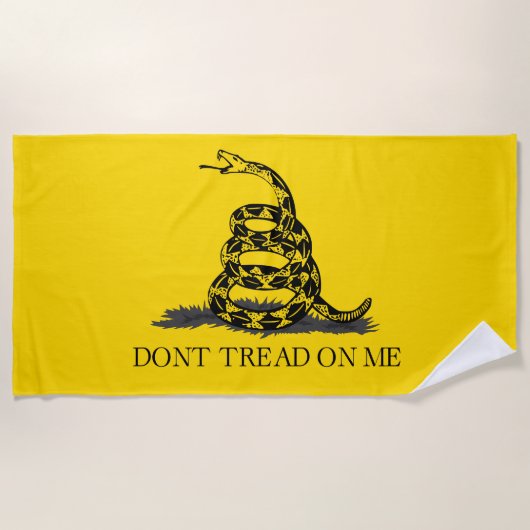 クラシックイエロー ガズデン旗 Don't Tread on Me ビーチタオル (正面)