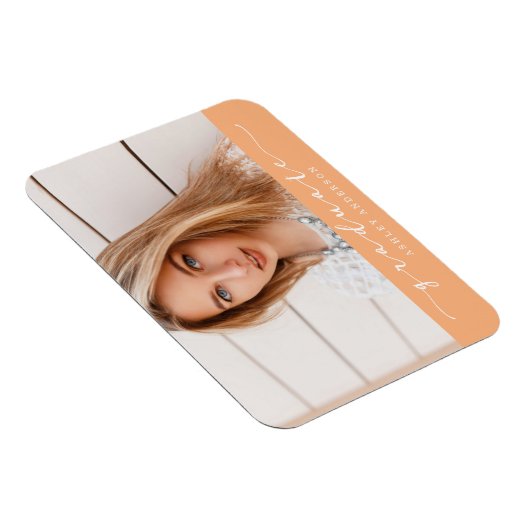 クラシックオレンジ卒業写真マグネット マグネット (右側)