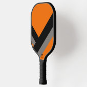 クラシックオレンジ、黒とグレーのストライプ ピックルボールラケット (左)