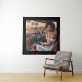 クラシックカーに乗るエレガントな女性 タペストリー (インサイチュ)