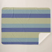 クラシックカーキとツーブルースパタストライプのーン シェルパブランケット (正面(横))