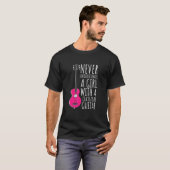 クラシックギターを持つ女性をナメるな Tシャツ (正面フル)