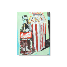 クラシックコーラとポップコーンの映画スナックの静物画