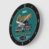 クラシックシェビートラックガレージパパの名前ティール（緑がかった色）ブラック ラージ壁時計 (傾斜)