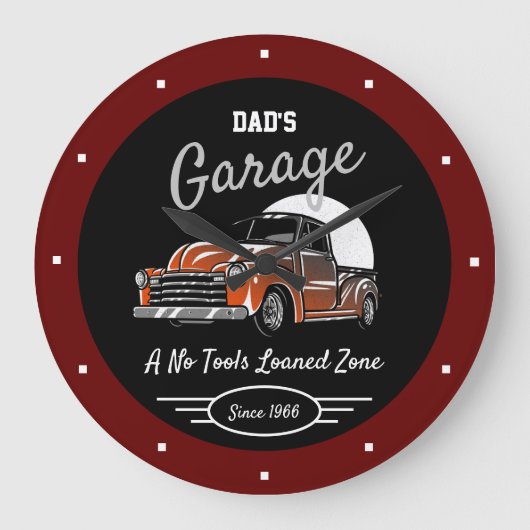 クラシックシェヴィトラックガレージパパの任意の名前ダークレッド ラージ壁時計 (正面)