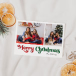 クラシックシンプルメリークリスマスツーフォト シーズンポストカード<br><div class="desc">こ祝のシーズンでは、touchのヴィンテージの魅力を備えたクラシックシンプルメリークリスマス2枚の写真の休日のハガキ。ミニマルデザインは赤エレガントと緑のカラーパレットを展示し、冬の居心地の良い精神を引き出す。そのモダンとおもしろいの魅力は、言葉と組み合わさ伝統的れ、大胆さと上品さの間に完璧なバランスを作り出す。可愛いよくはしゃぐタイポグラフィはファンシーレタリングスタイルでミニマルのtouchを追加しゃれているする。共有この幸せと挨拶で休日の喜びと幸せスタイリッシュを！</div>