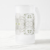 クラシックスタイルScrollworks フロストグラスビールジョッキ (正面右)