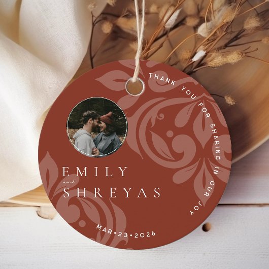 クラシックテラコッタダマスク結婚写真のラウンド フェイバータグ