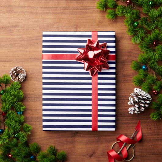 クラシックネイビーブルーとホワイトのストライプパターン ラッピングペーパー (クリスマスギフト)