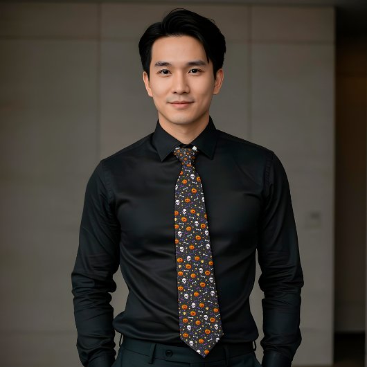 クラシックハロウィンをテーマにした模様ダークグレー ネクタイ