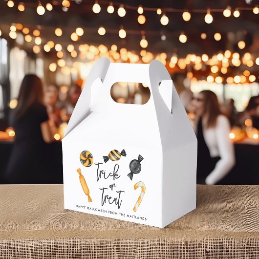 クラシックハロウィーンキャンディトリックまたはトリート フェイバーボックス