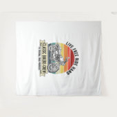 クラシックバイクもしくは自転車に乗る人クルーMotorcycle.jpg タペストリー (正面(横))