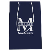 クラシックパーソナライズされたGroomsmen Monogramと名前 ミディアムペーパーバッグ (正面)