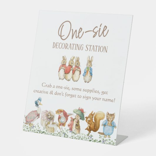 クラシックピーターザラビットベビース飾ーツ 台座サイン (正面)