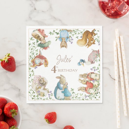 クラシックピーターザラビット誕生日 スタンダードランチョンナプキン (インサイチュ)