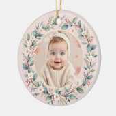 クラシックフローラフレームピンクベビーの初めてのクリスマス セラミックオーナメント (左)