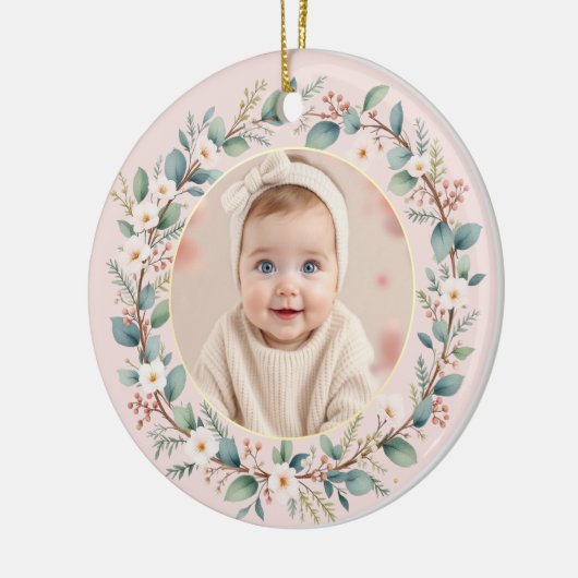 クラシックフローラフレームピンクベビーの初めてのクリスマス セラミックオーナメント (左)