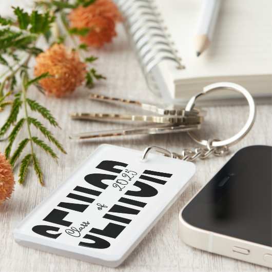 クラシックブラックカスタムシニアパーソナライズされた キーホルダー (正面右)