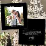 クラシックブラック感謝していラヴ&写真&ノートズ結婚ーズ サンキューカード<br><div class="desc">このシンプルサンキューカードは結婚、クラシックの黒い背景にあなたの写真とミニマルなデザインを特徴とする。フロント離れの正当なキャプションのラヴ&感謝していラヴと読、あなたの名前の下に右のカードの対称な外観を正当化する。背面には、署名と一緒に短いメッセージまたはメモのためのスペースがある。特別な日感謝していに家族や友人に愛とサポートを与える美しい方法！</div>