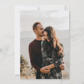 クラシックブラック&ベージュ色モノグラム結婚写真 招待状 (裏面)