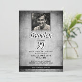 クラシックブラック&ホワイトヴィンテージ写真90誕生日 招待状 (スタンド正面)