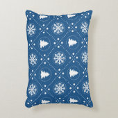 クラシックブルーホワイトスノーフレーククリスマスツリーデザイン アクセントクッション (正面(垂直))
