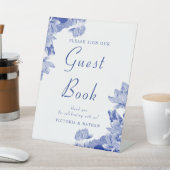 クラシックブルーホワイトフローラ結婚ズゲストブックシンボルや象徴 台座サイン (インサイチュ)