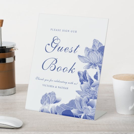 クラシックブルーホワイトフローラ結婚ズゲストブックシンボルや象徴 台座サイン (インサイチュ)