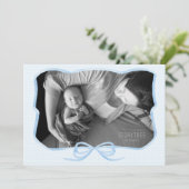 クラシックブルーリボンボウ男の赤ちゃん誕生フォトカード 案内状 (スタンド正面)