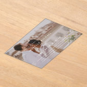 クラシックホワイトモノグラムカリグラフィー フォトウェディング アクリル招待状 (レイダウン)