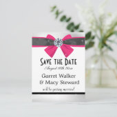 クラシックマゼンタボウ付き白黒ドレープ 案内ポストカード (スタンド正面)