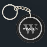 クラシックモノグラパーソナライズされたム：黒、白、G キーホルダー<br><div class="desc">当社の「クラシックMonogram」キーチェーンを導入 – エレガンスと機能性の完璧なブレンド。この洗練されたアクセサリーは、パーソナルtouchとクラシックスタイルを鑑賞する人のために設計されている。そのエレガント黒、白、灰色の配色は、あらゆる鍵を補完する時代を超えた洗練さを醸し出している。このキーチェーンをモノグラムでパーソナライズユニークし、それを明確に作る特注エレメントを追加する。このカスタマイズは、あなたのイニシャルであるか、文字の特別な組み合わせであるかに関係なく、キーチェーンを、あなたの個人的なスタイルを反映する文の部分に変換する。耐久性を念頭に置いて作られた「モノグラム」クラシックキーチェーンは、外観を維持しながら日々の厳しい使用に耐えるように設計さスタイリッシュれ、頑丈でエレガントある。そのクラシックカラーパレットは汎用性を維持し、任意の味や大事な行事に適している。思慮深い贈り物として、または個人的な購入として理想的な、このキーチェーンは実用的でシックなアクセサリーである。鍵を整理し保て手元に置き、個性を見せながらクラシックデザインにしゃれている最適。洗練とパーソナクラシックライゼーションを融合した「モノグラム」キ運ーチェインを選びて、どこでもエレガンスを楽しむことができる。</div>