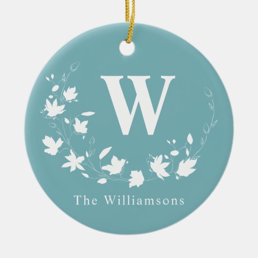 クラシックモノグラム名ティール（緑がかった色）フローラリースカスタム セラミックオーナメント (正面)