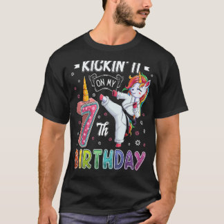クラシックユニコーン空手7歳の誕生日おめでとう Tシャツ