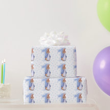 クラシックラビット風船を持つ1歳の誕生日