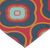 クラシックヴィンテージの形状パターン（赤と濃紺） テーブルクロス (アングル)