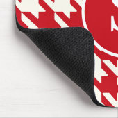 クラシック千鳥格子のさくらんぼレッド&ホワイトモノグラム マウスパッド (コーナー)