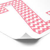 クラシック名門私立校風のピンクシェブロンZモノグラム フォトプリント (角)